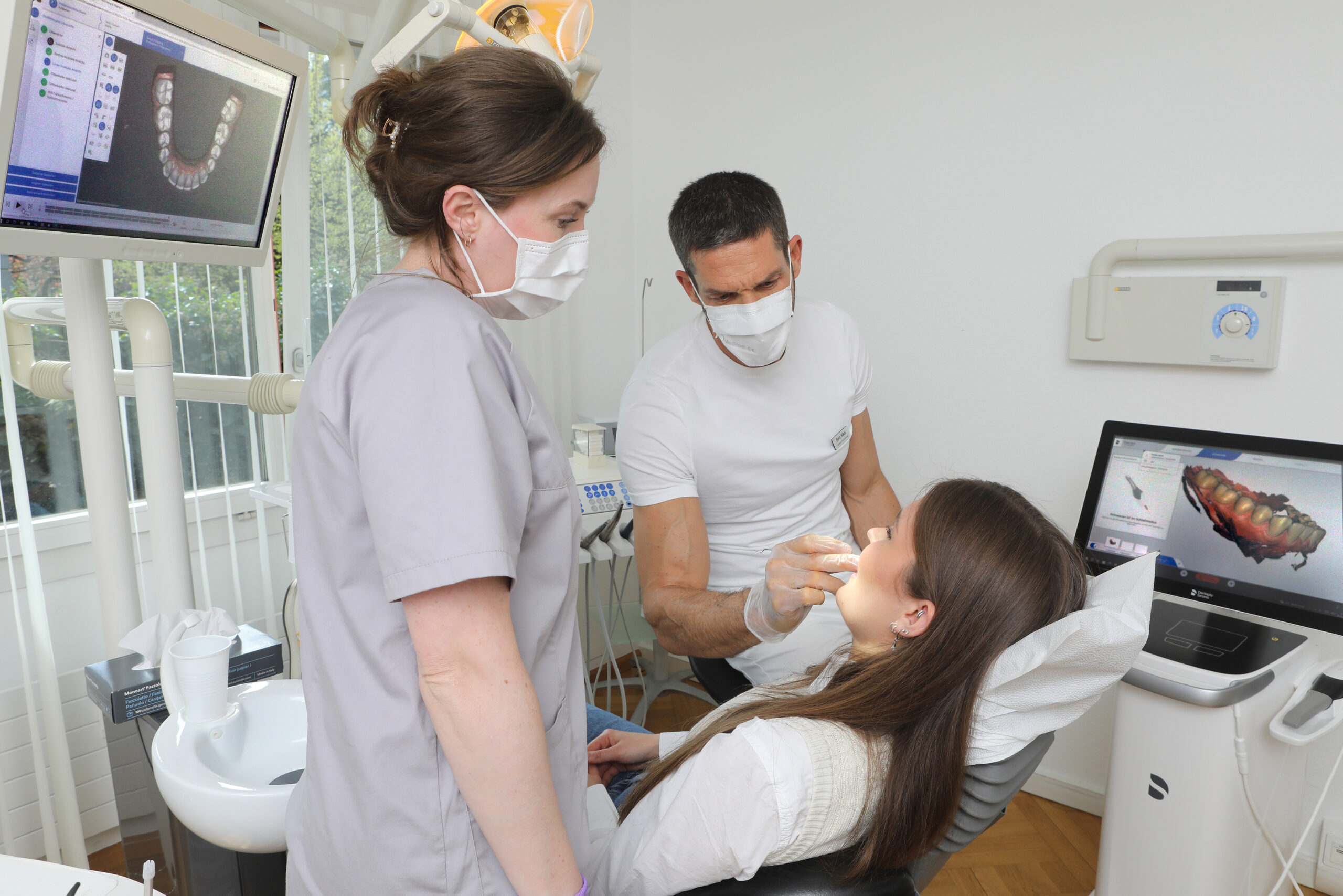 Aligner-Behandlung zur Zahnkorrektur bei St. Albantor Zahnarzt in Basel